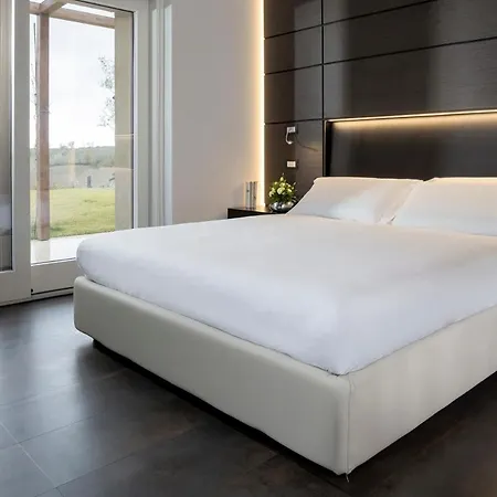 Col D'erba Iii Sleeps 6 With Pool And Air Con אסיסי